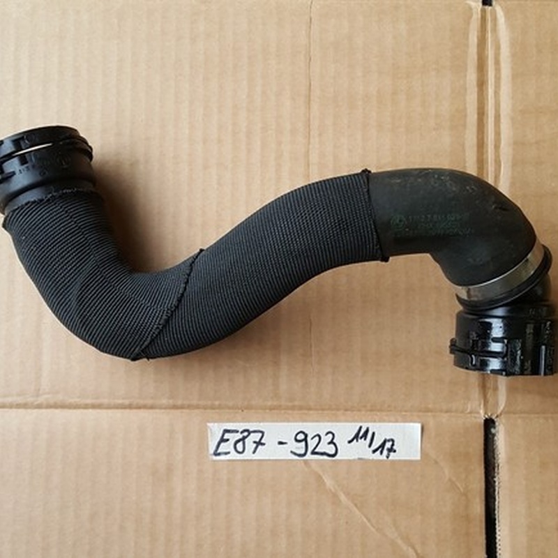 BMW E81 E82 E87  Kühlwasser Schlauch  Kühlerschlauch unten-Thermostat 7811923