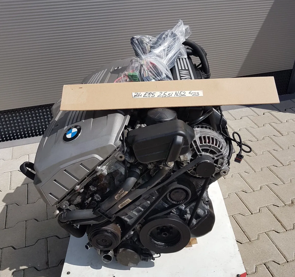 BMW Z4 E85 Motor 177 PS  2,5i Engine N52 Zylinderkopf ca. 103.000 Km ABHOLUNG
