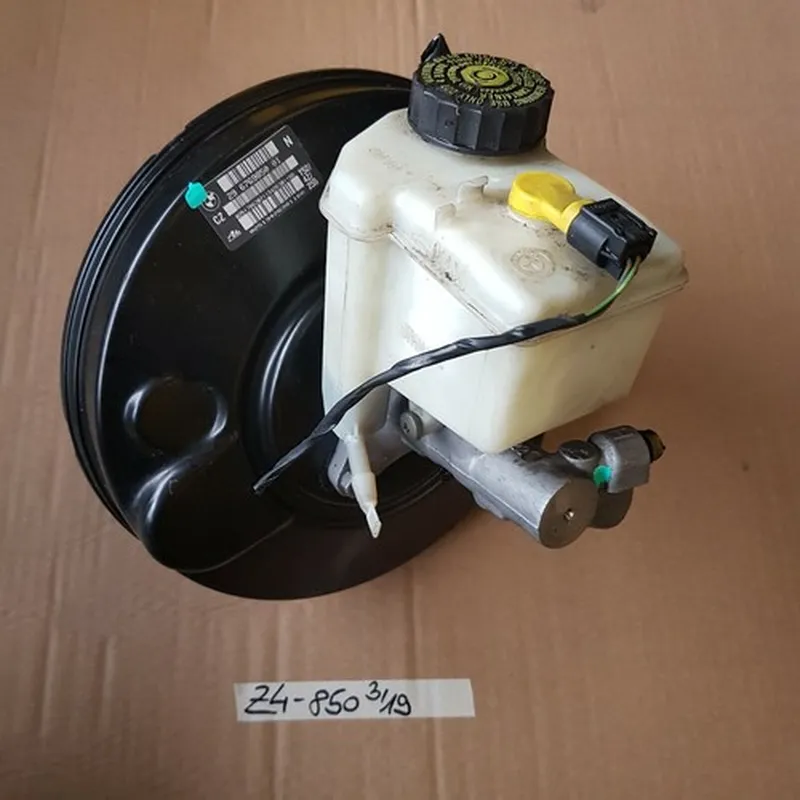 BMW Z4 Facelift Bremskraftverstärker 6769850 Bremskraftregler Hauptbremszylinder