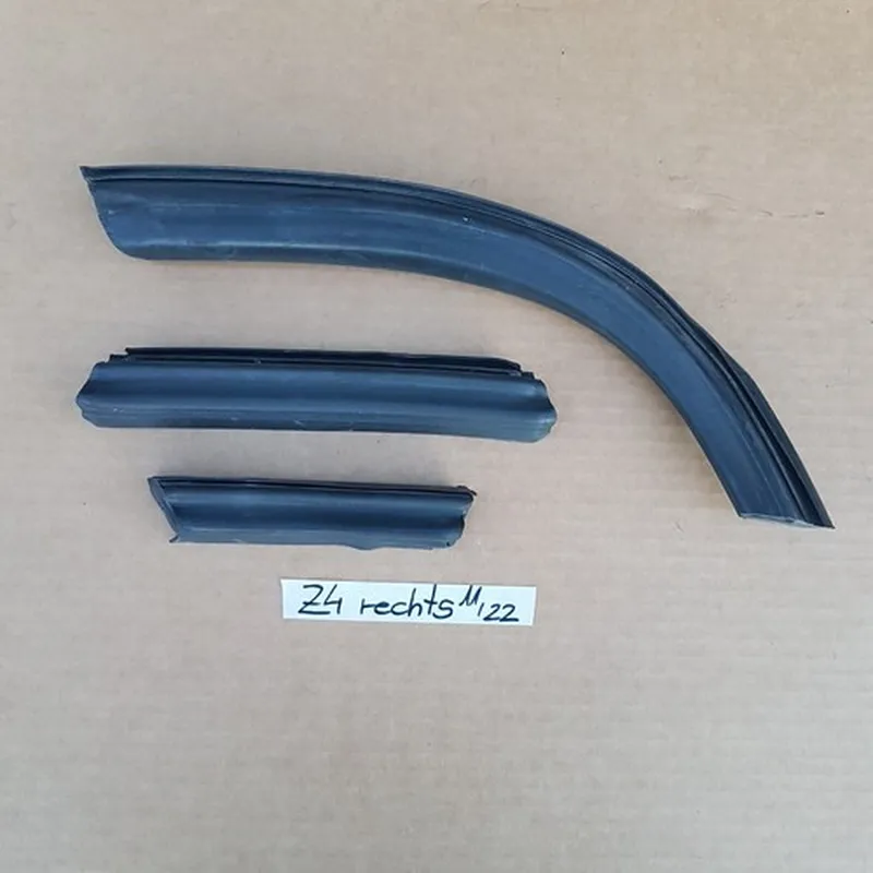 BMW Z4 E85 Roadster Abdichtung Verdeck Dichtung Fensterführung rechts 