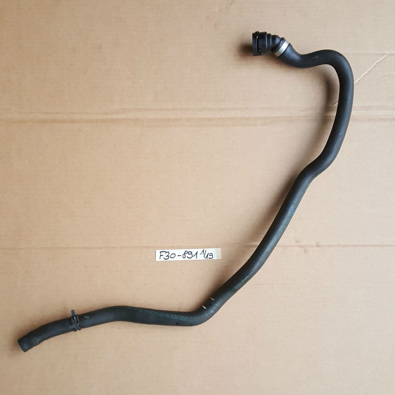 BMW F30 F31 F20 F21 Kühlmittel Kühler Schlauch Heizkörper Motorvorlauf 9243891