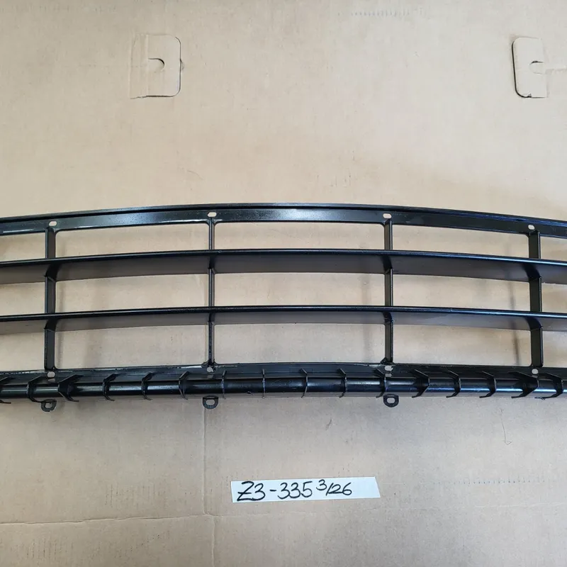 BMW Z3 Roadster Coupe Gitter Verkleidung Stoßstange 6 Zylinder VORNE 8399335