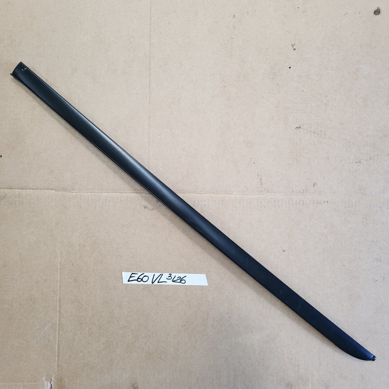 BMW E60 E61 Zierleiste Wasserfang Leiste Abdeckung Windschutzscheibe LINKS