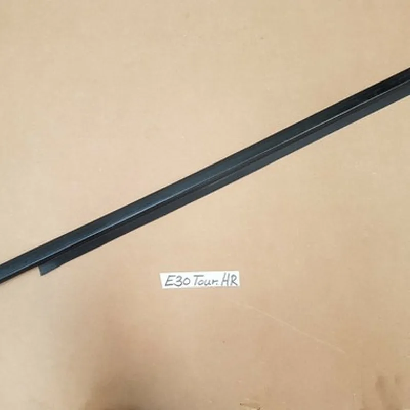 BMW E30 Touring Zierleiste Tür Leiste hinten rechts 