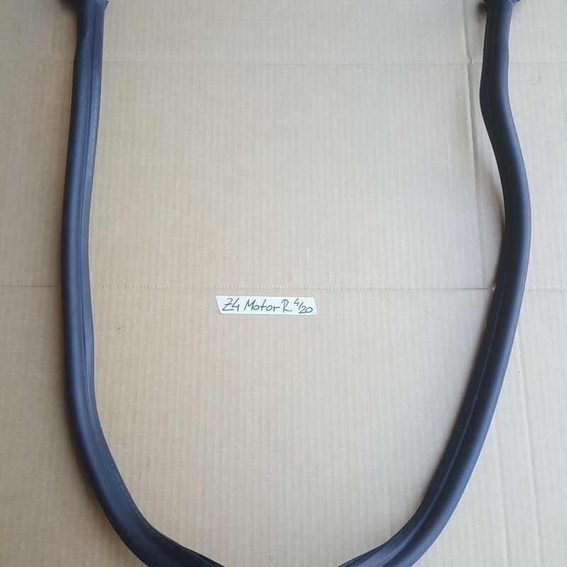 BMW Z4 E85 E86 Dichtung Kantenschutz Gummi Motor Raum Frontklappe 7016192