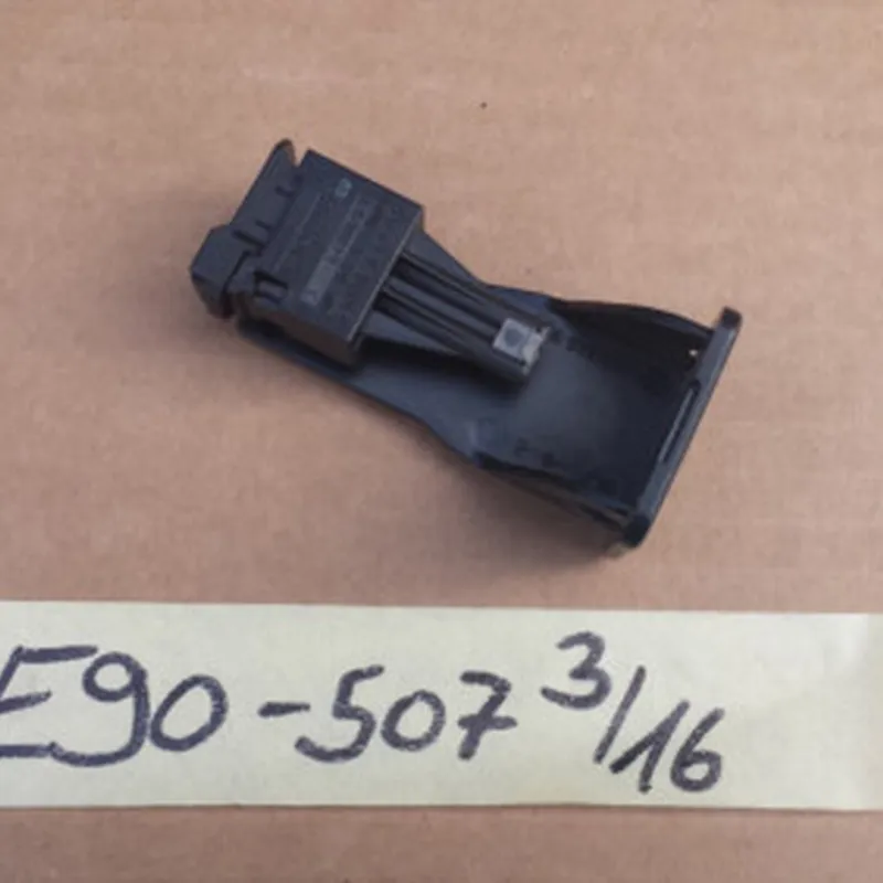 BMW E87 E90 E91 E92 E93 E60 E61 E63 E64 X3 X5 Diagnose Schnittstelle 6931507