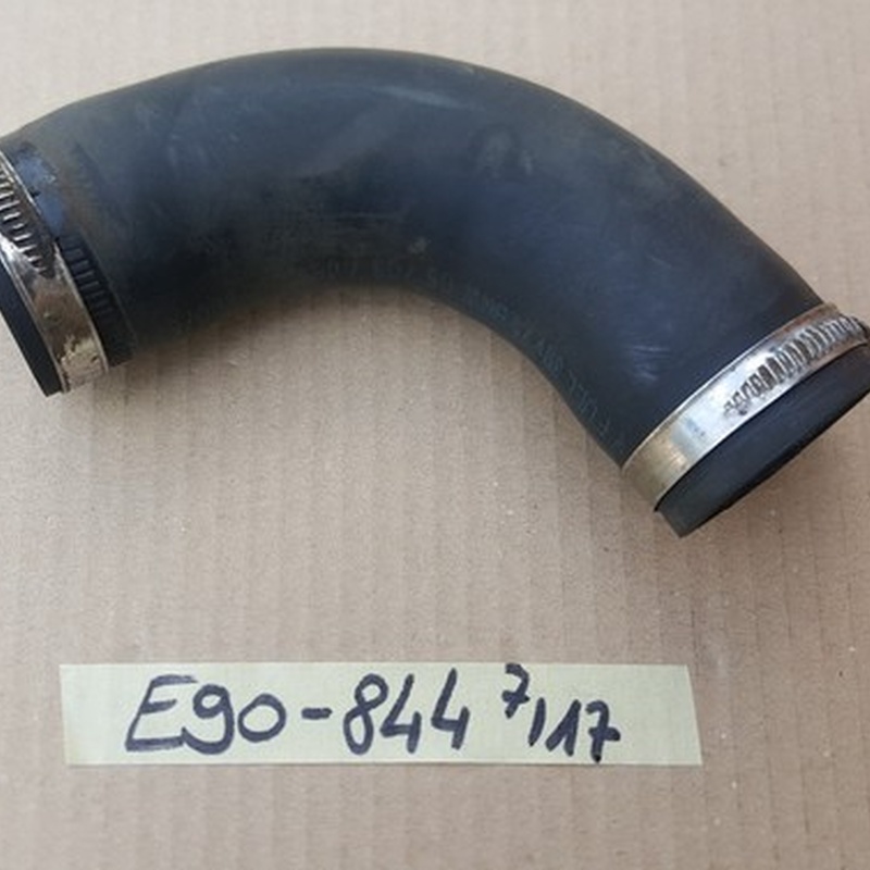 BMW E90 E91 E92 E93 Tank Ansaug Stutzen Tank Leitung Rohr 7118844