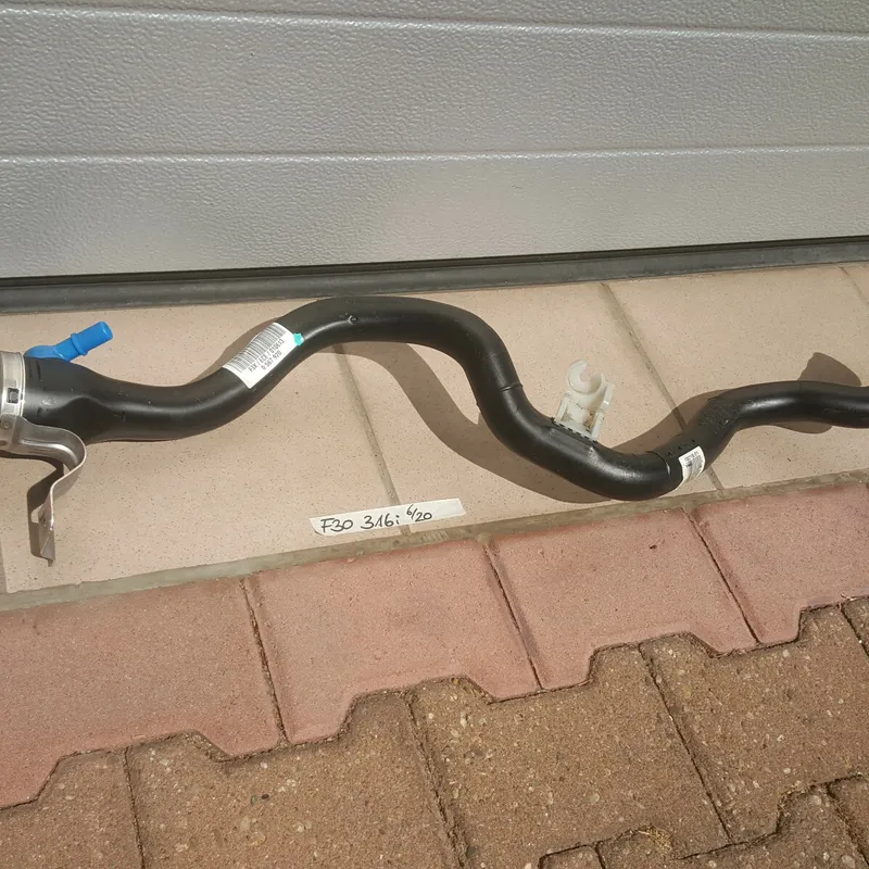 BMW F30 F31 F34 F35 F80 F32 F33 Benzin Tank Einfüll Rohr