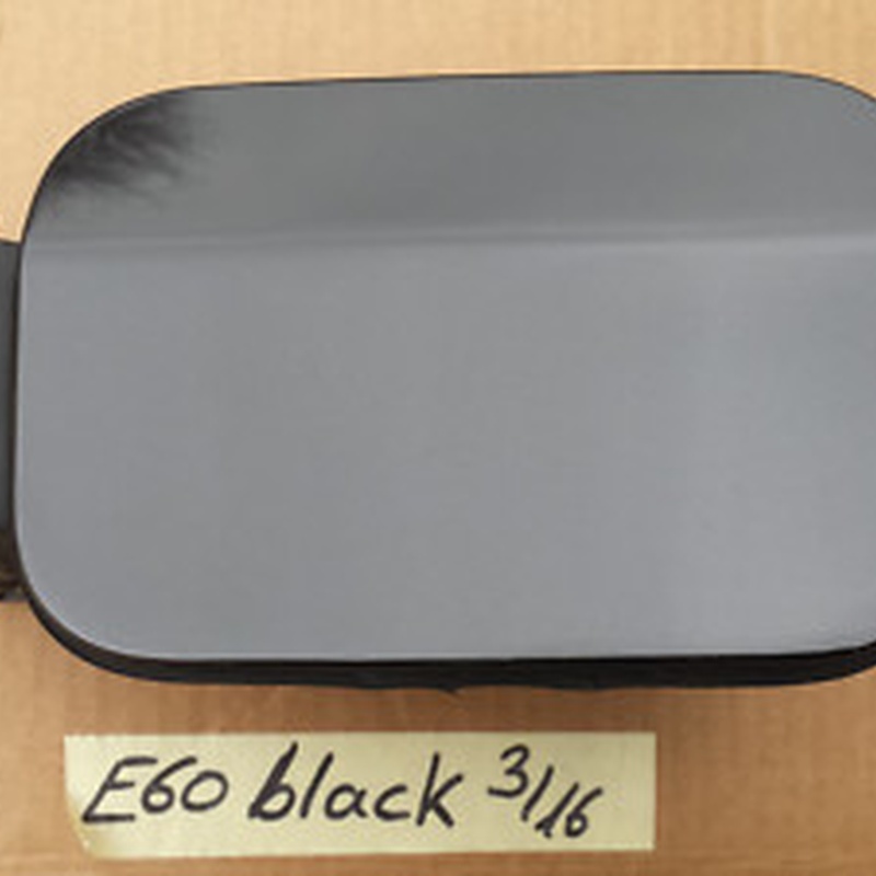 BMW E60 / E61 Tankdeckel Tank Klappe Tankverschluss schwarz + Abdecktopf 7034279