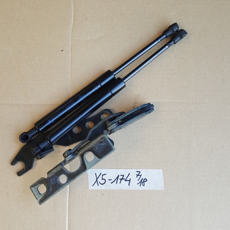 BMW X5 Stossdämpfer Gasdruckfeder Dämpfer Motorhaube 8402174 Scharnier rechts