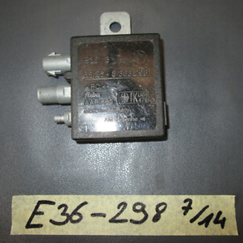 BMW E36 Touring Antennenverstärker / Verstärker Heckscheibenantenne 8363298