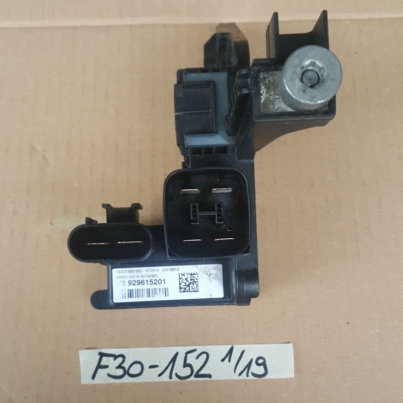 BMW F20 F21 F30 F31 F32 F33 F34 Sensor Verteiler Fremdstartstützpunkt 9296152