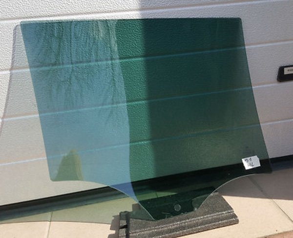 BMW E91 LCI Seiten Scheibe Fahrer Tür HINTEN LINKS Fenster Glas