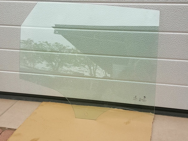 BMW 2er F45 Active Tourer Seiten Glas Scheibe Beifahrer Tür HINTEN RECHTS