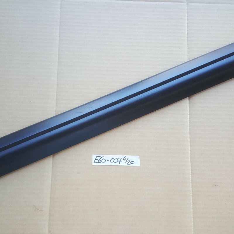 BMW 5er E60 E61 Einstiegsleiste Leiste Blende Einstieg 7025007 schwarz VORNE