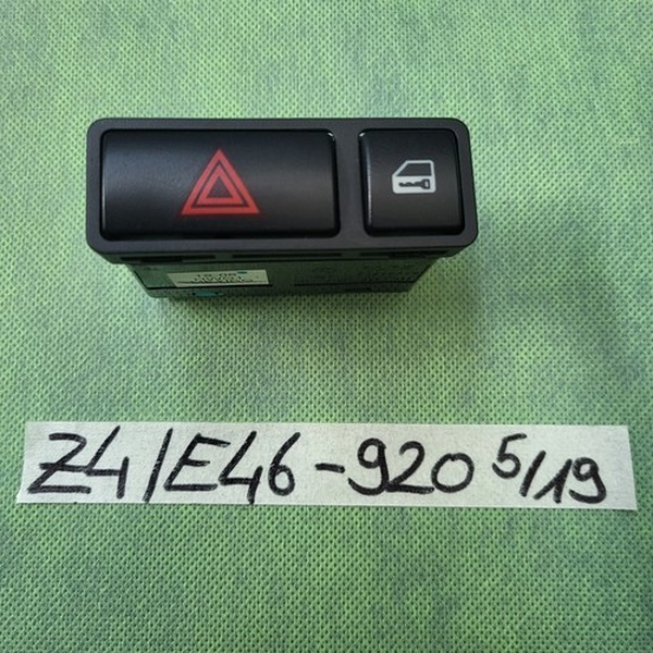 BMW E46 X5 Z4 Schalter Warnblinkanlage Zentralverriegelung Warnblinker 8368920