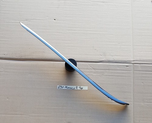 BMW E90 E91 Wasserfang Leiste Frontscheibe Zierleiste RECHTS Monaco blau A35