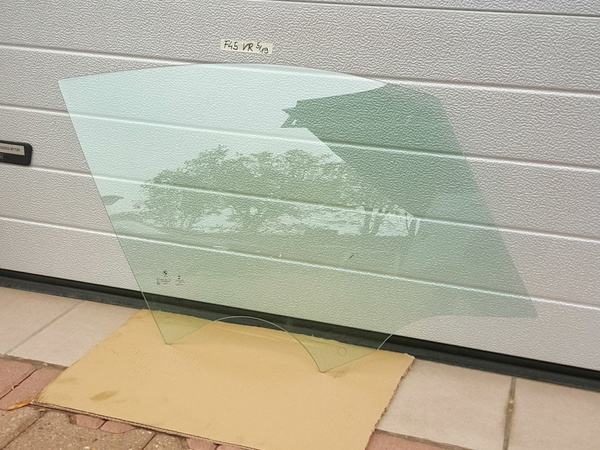 BMW 2er F45 Active Tourer Seiten Glas Scheibe Beifahrer Tür VORNE RECHTS