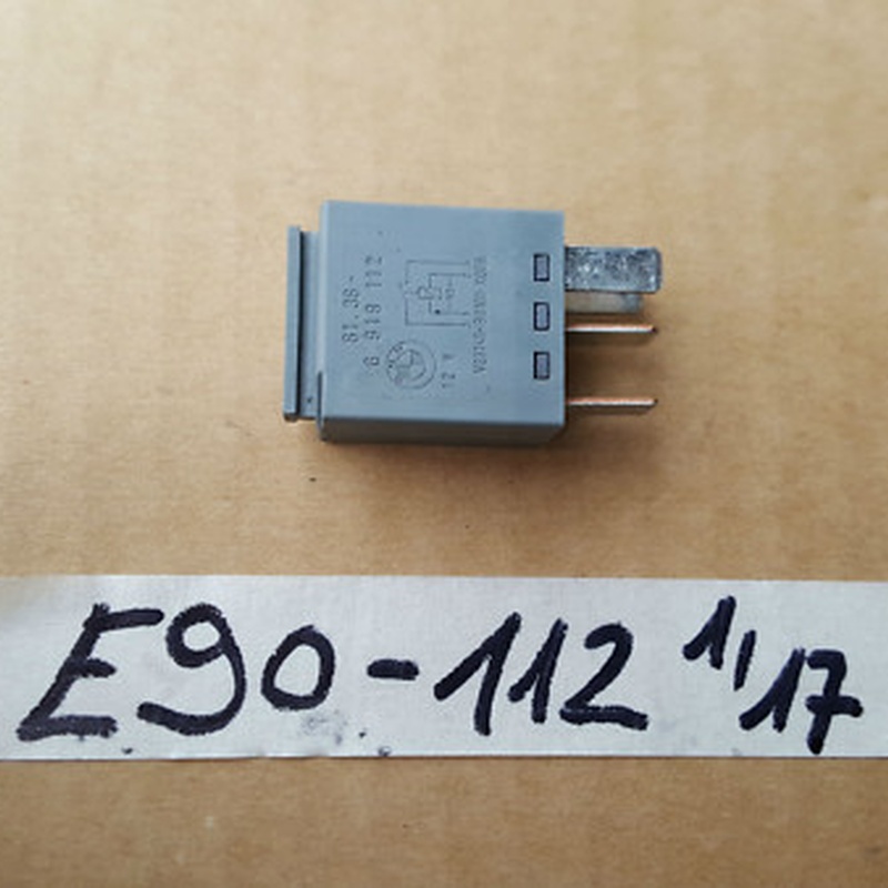 BMW E90 E91 E92 E93 E81 E82 E87 E88 Z4 E85 Relais Schliesser silent grau 6919112