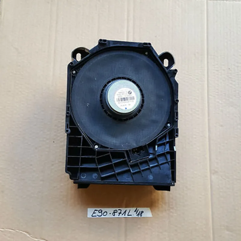 BMW E81 E82 E87 E88 E90 E91 E92 Lautsprecher Box HiFi Zentralbass LINKS 6954871