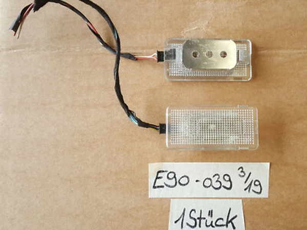 BMW E90 E92 E93 F30 E87 E81 F20 Innen Lampe 6962040 Leuchte 6962039 mit Stecker