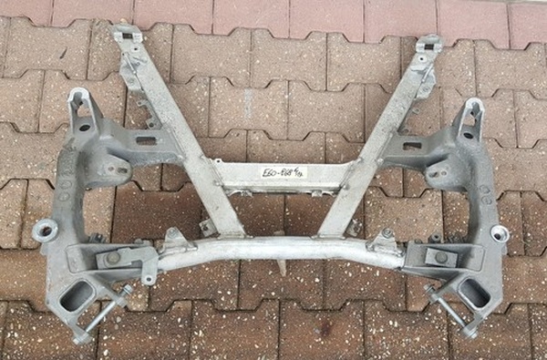 BMW 5er E39 Vorderachsträger 1092867 Achskörper VORNE 1092868 Aluminium ABHOLUNG