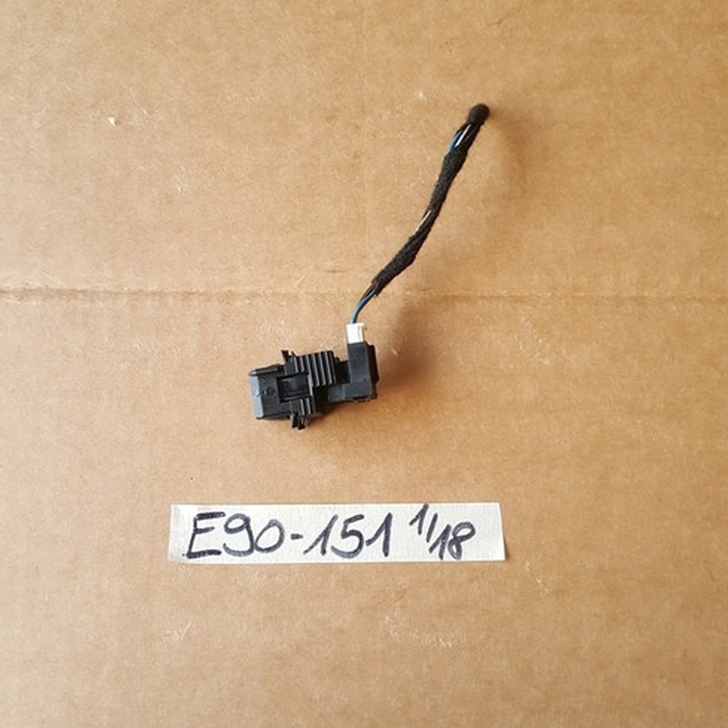 BMW E90  E91  E60  E61  E63  X5 Stop Licht Schalter Bremslichtschalter 6957151