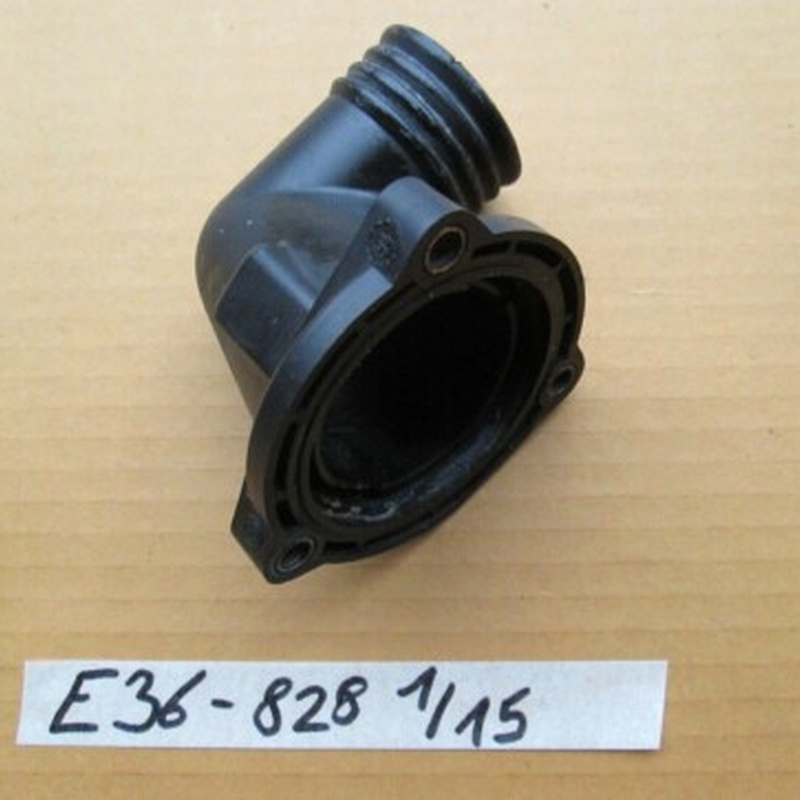 BMW E34 / E36 / E38 / E39 Anschlussstück Flansch Wasserpumpe Thermostat  2244828