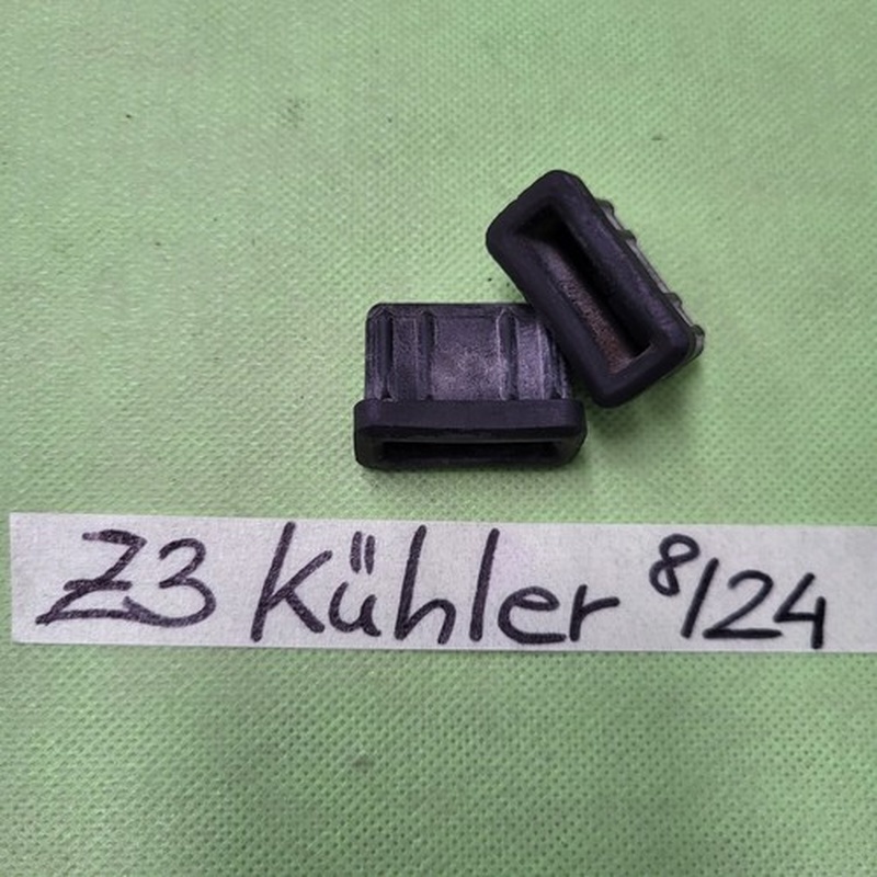 BMW E30 / E36 / Z3 Kühler Gummi Stopfen für Wasserkühler  Blende