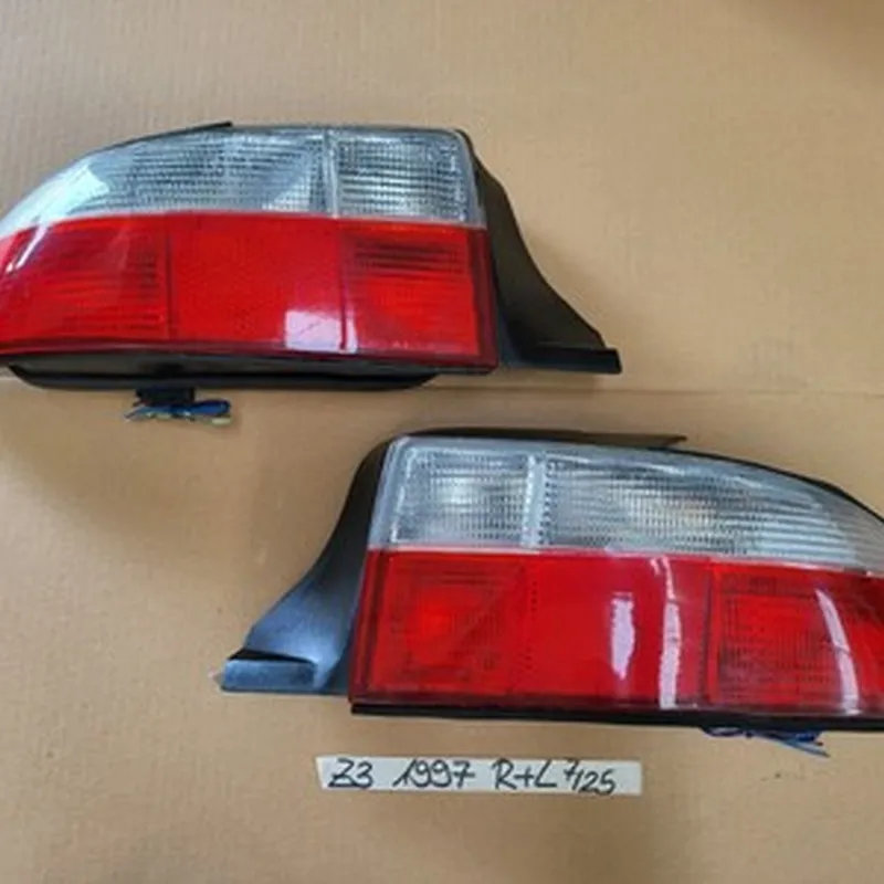 original BMW Z3 Roadster Rückleuchte Rücklicht Heckleuchte Set Blinker Weiss 