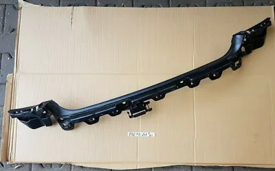 BMW E92 Führung für Stoßstange hinten Mitte Halter Stossfänger Träger 7128247