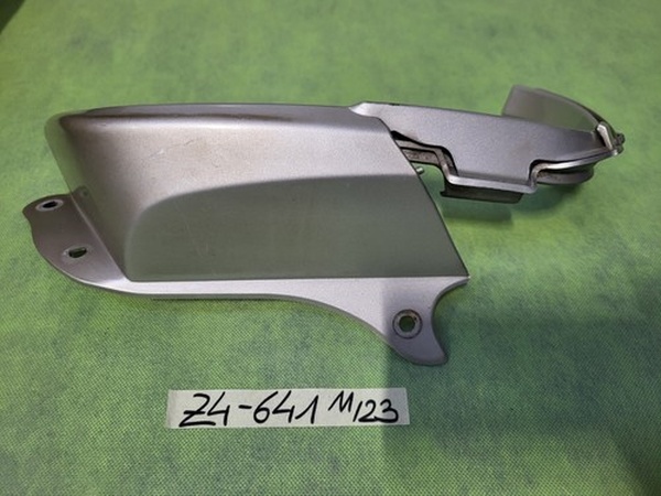 BMW Z4 E85 Rücklicht Rahmen Seitenwand Halter HINTEN LINKS Silber Black 7025641