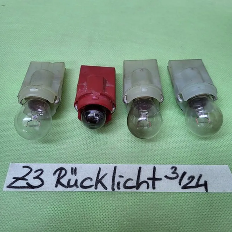 BMW Z3 Roadster Facelift Lampen Fassung für Rückleuchte Rücklicht rechts o.links
