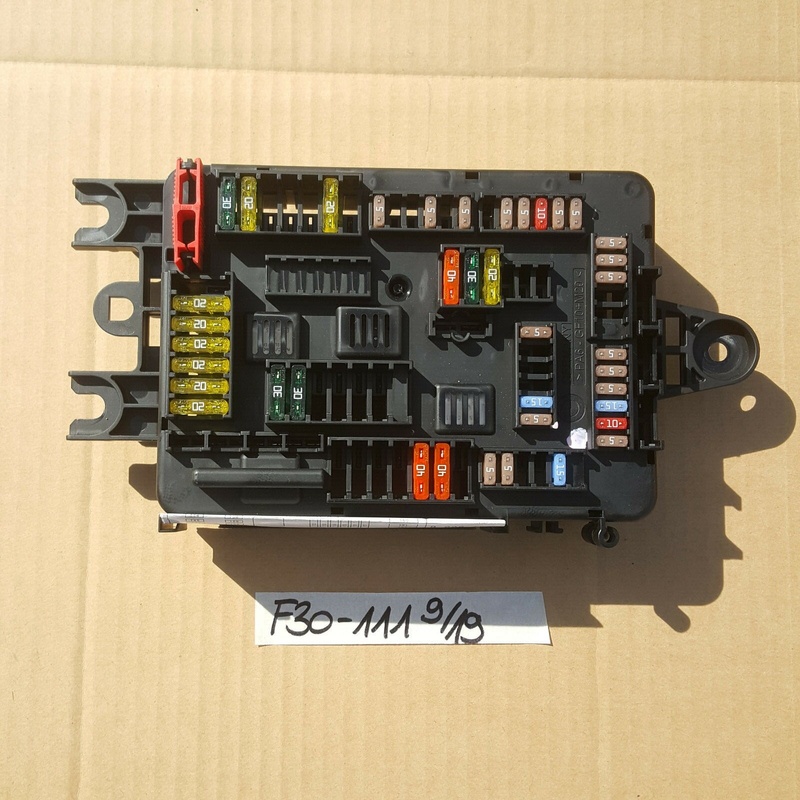 BMW F20 F21 F30 F31 F34 F35 F80 Sicherungskasten 9261111