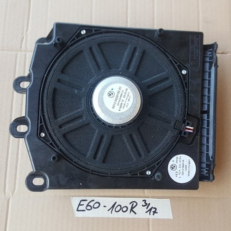 BMW 5er E61  E60  X3 E83 Subwoofer Zentralbass Lautsprecher Box 6929100 RECHTS