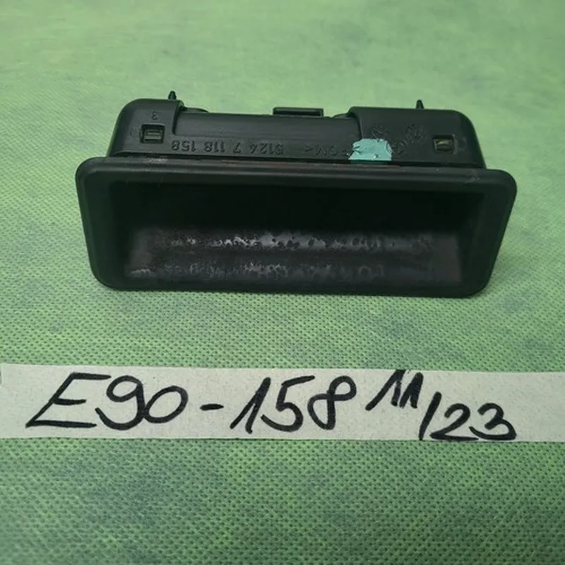 BMW E60 E61 E90 X5 Kontaktschalter Heckklappe / Heckdeckel Taster Griff  7118158