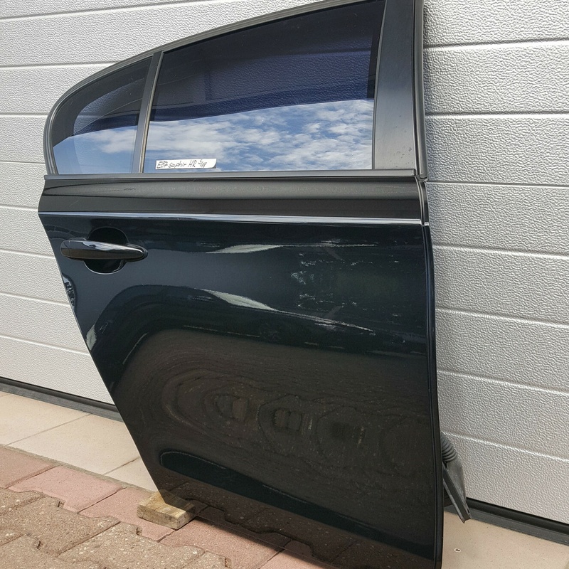 BMW E87 Beifahrer Tür HINTEN RECHTS black Saphir Schwarz ABHOLUNG