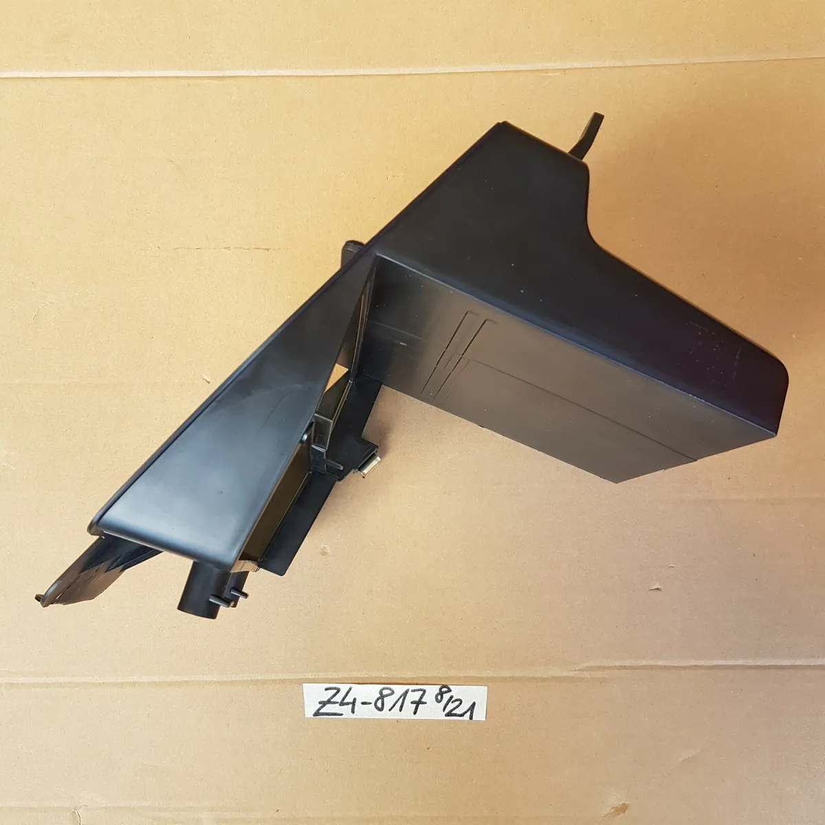 BMW Z4 E85 Ablage Fach Mittelkonsole Box Rahmen Staufach HINTEN 7043817
