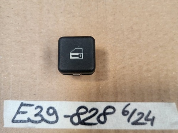 BMW E38 E39  Tür Verriegelung Schalter Zentralverriegelung 8360828