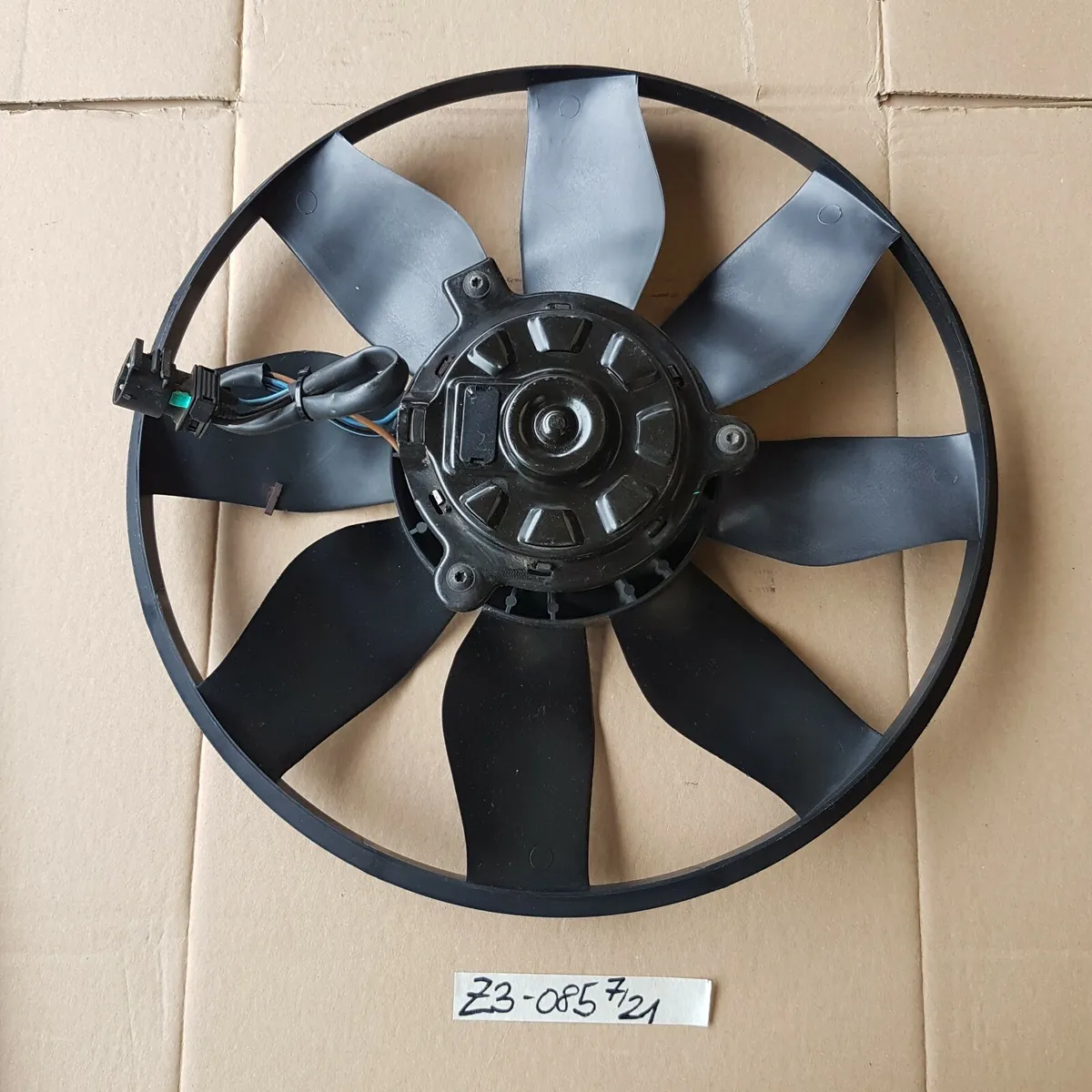 BMW 3er E36 4 Zylinder Motor vom Zusatz Lüfter Sauglüfter  8373085