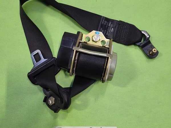 BMW E36 Z3 Sicherheitsgurt Ober Gurt VORNE RECHTS 8398552 seat belt Gurt