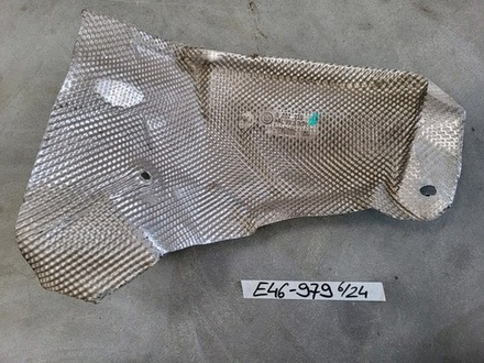 BMW E46  Hitzeblech Hitze Schutz Wärmeisolierung 8202979