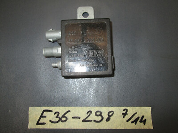 BMW E36 Touring Antennenverstärker / Verstärker Heckscheibenantenne 8363298