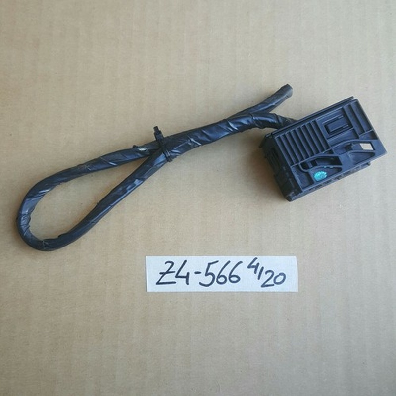 BMW Z4  E85 Halogen Scheinwerfer Stecker 8352566 Frontscheinwerfer + Kabel Stück