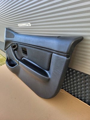 BMW Z3 Roadster  Coupe Tür Verkleidung Kunst-Leder schwarz Türtafel Griff RECHTS