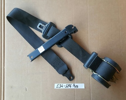 BMW E34 Gurt Sicherheitsgurt Gurtversteller vorne rechts 8126584