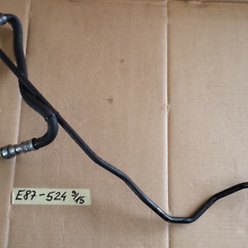 BMW 1er E87 Ölkühlerleitung / Leitung Öl Kühler / Rücklaufleitung 6775524