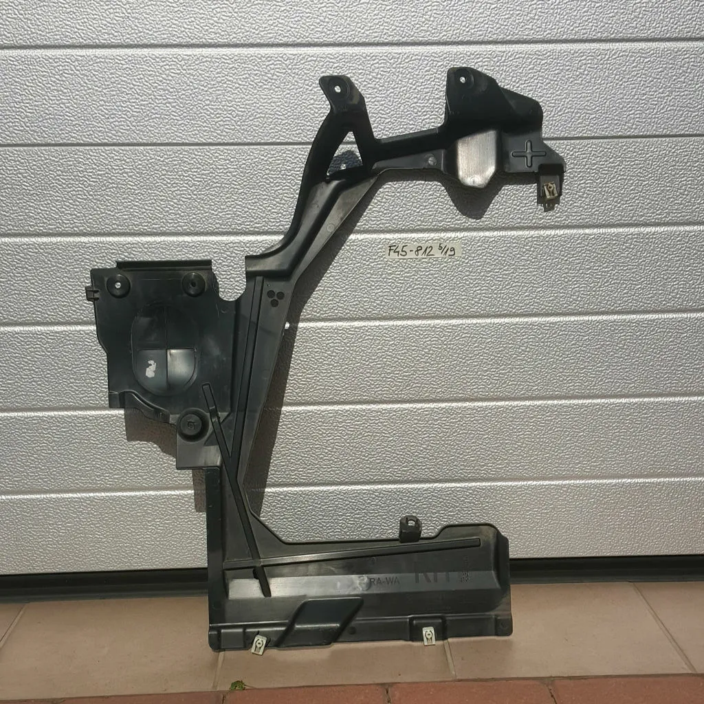 BMW 2er F45 Unterfahrschutz Platte Unterbodenverkleidung Tank rechts 7290812