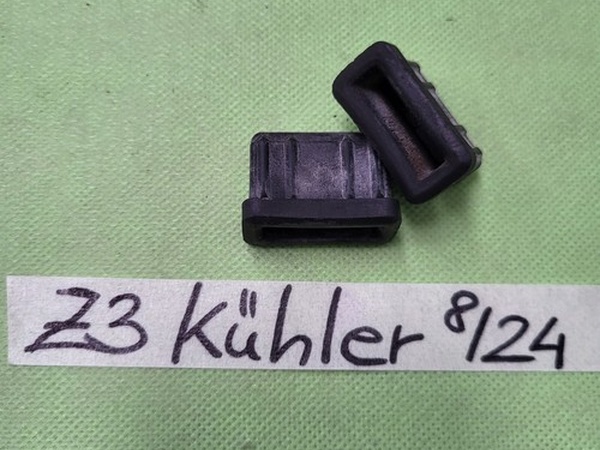 BMW E30 / E36 / Z3 Kühler Gummi Stopfen für Wasserkühler  Blende