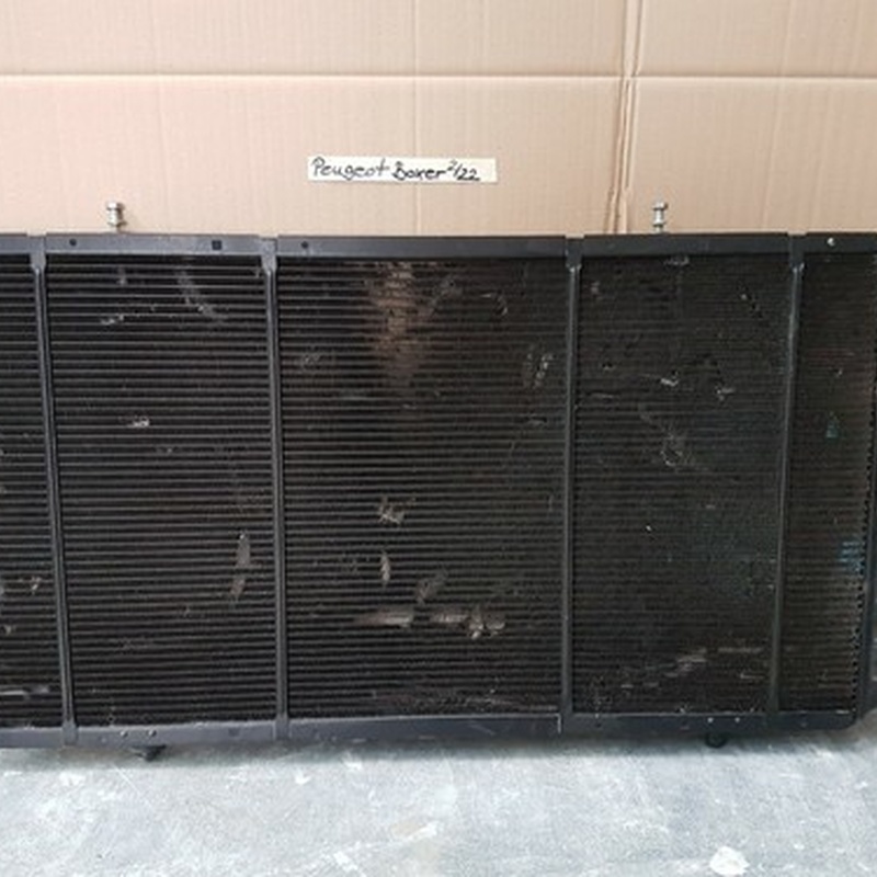 Peugeot Boxer  Wasserkühler / Kühlwasser Kühler / Kühlwasserkühler